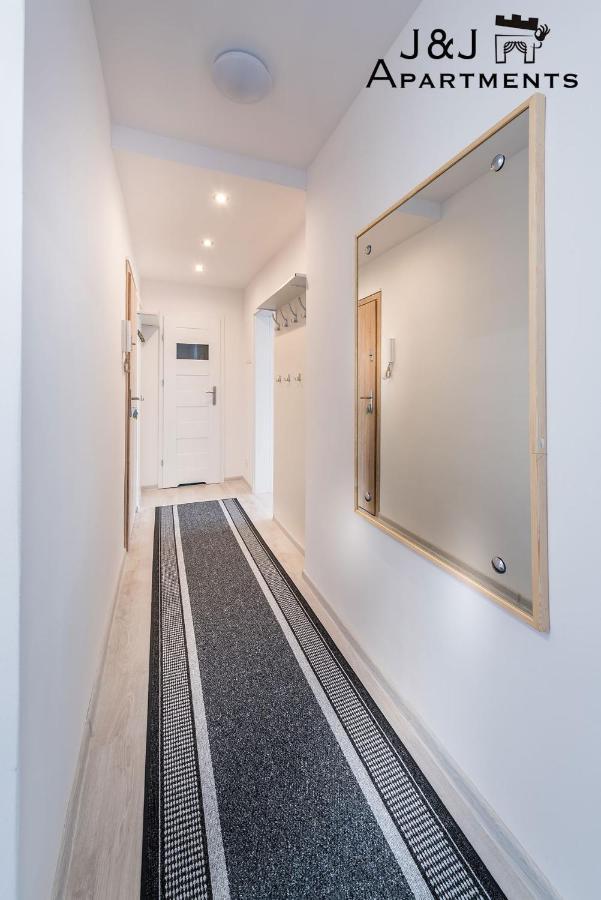 Hotel apartamentowy Pensjonat 12 Łazienna 30