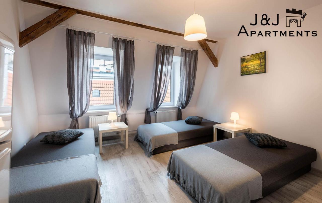 Hotel apartamentowy Pensjonat 12 Łazienna 30
