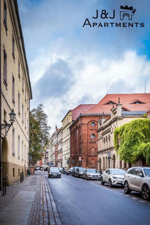 Hotel apartamentowy Pensjonat 12 Łazienna 30