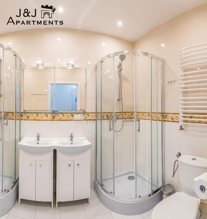 Hotel apartamentowy Pensjonat 12 Łazienna 30